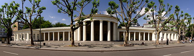 Elisenbrunnen Panorama -  Image by א (Aleph), http://commons.wikimedia.org